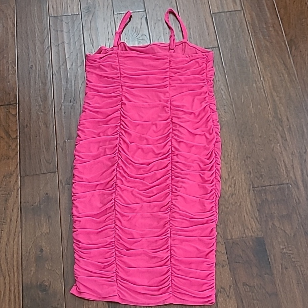 Torrid Vibrant Pink Ruched Sleeveless Midi Dress size 2 (2X 18-20) - Picture 4 of 10